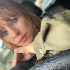 Meet your Posher, Alicia